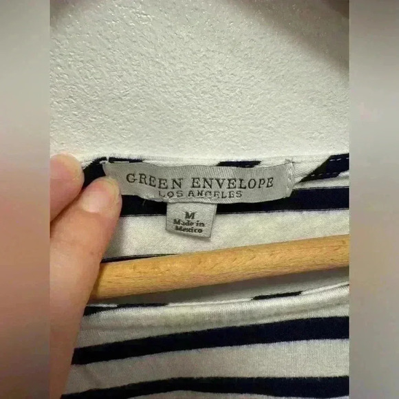 Green Envelope Stripes Cap-sleeved Shirt Size Medium - Picture 3 of 6